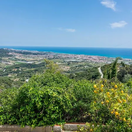 Homeholidaysrentals Sils Ii Apartman Pineda de Mar